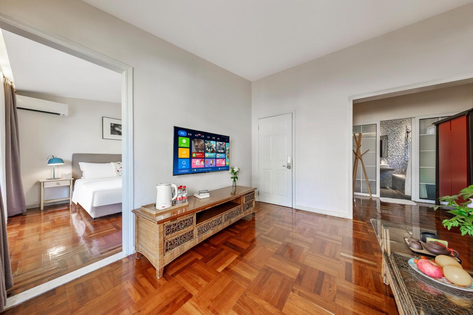 Shenzhen No'6 Garden Villa --French Window With Garden View,Close To Sea World &Shekou Ferry Port &K11 Ecoast &Subway Nearby ,Offer Western Food And Coffee &English Speaking With Tour Services מראה חיצוני תמונה