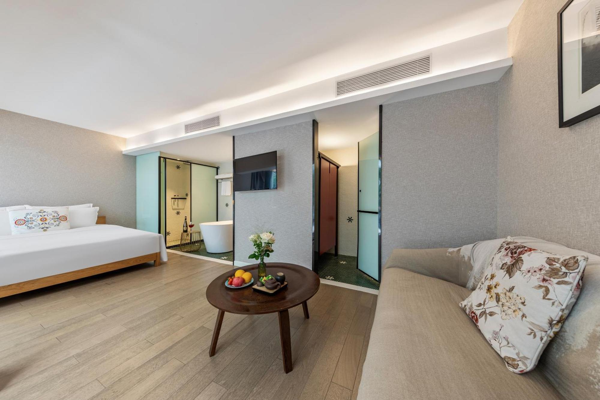 Shenzhen No'6 Garden Villa --French Window With Garden View,Close To Sea World &Shekou Ferry Port &K11 Ecoast &Subway Nearby ,Offer Western Food And Coffee &English Speaking With Tour Services מראה חיצוני תמונה