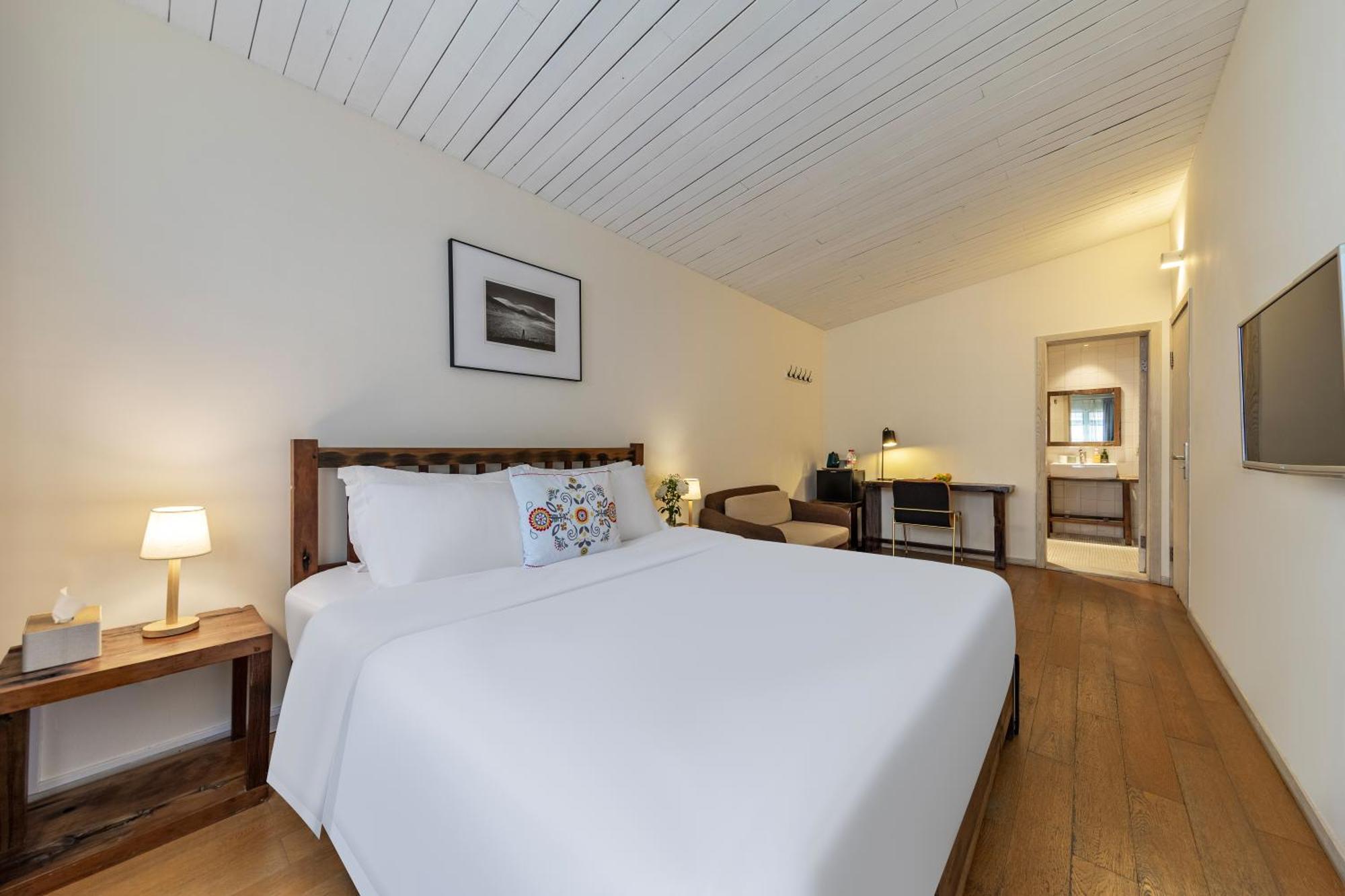 Shenzhen No'6 Garden Villa --French Window With Garden View,Close To Sea World &Shekou Ferry Port &K11 Ecoast &Subway Nearby ,Offer Western Food And Coffee &English Speaking With Tour Services מראה חיצוני תמונה