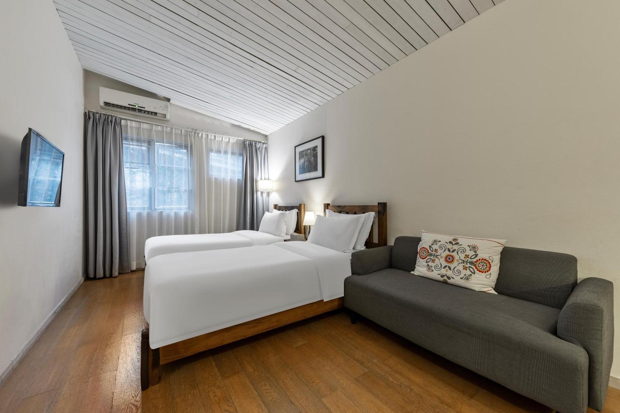 Shenzhen No'6 Garden Villa --French Window With Garden View,Close To Sea World &Shekou Ferry Port &K11 Ecoast &Subway Nearby ,Offer Western Food And Coffee &English Speaking With Tour Services מראה חיצוני תמונה