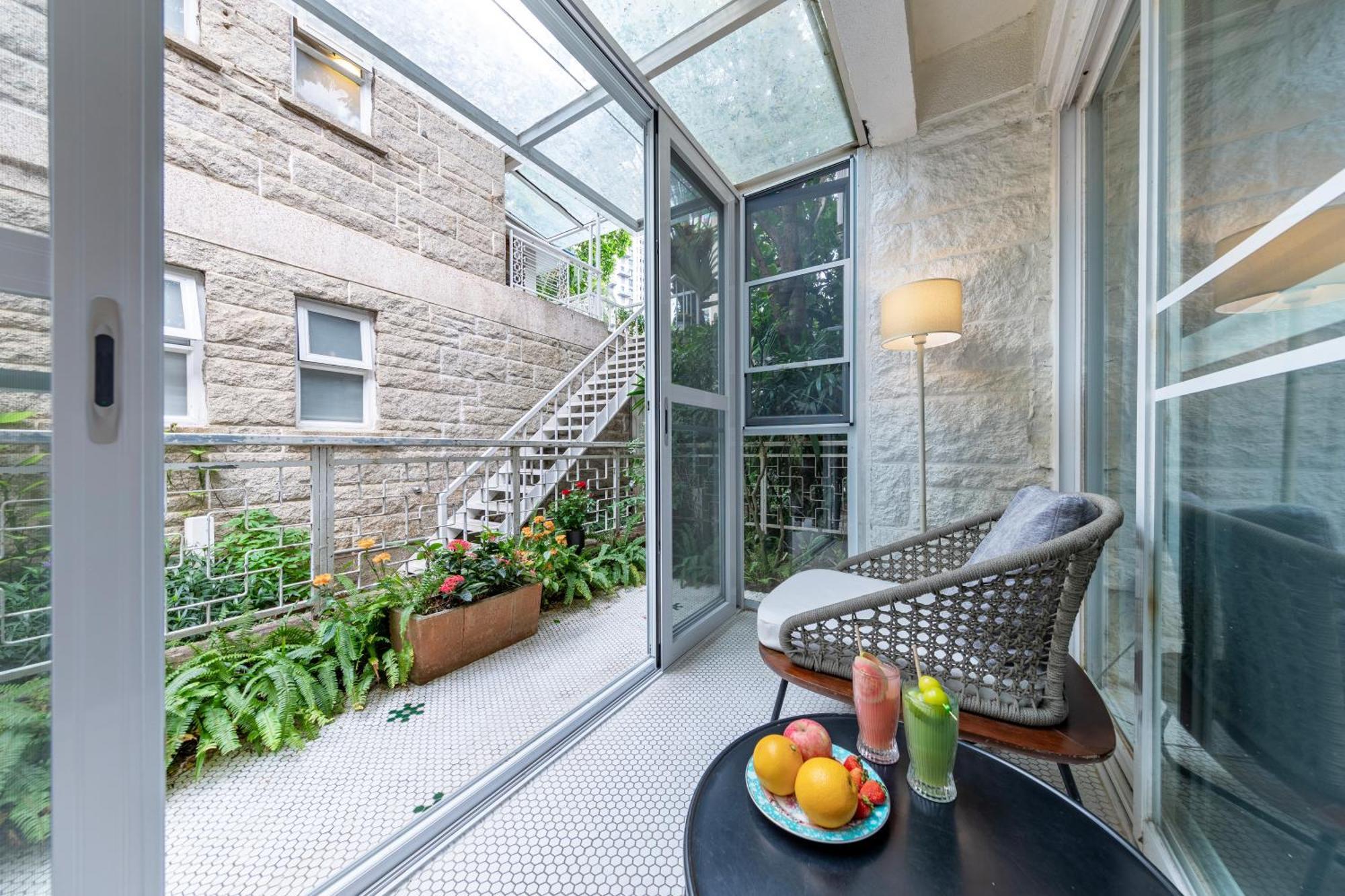 Shenzhen No'6 Garden Villa --French Window With Garden View,Close To Sea World &Shekou Ferry Port &K11 Ecoast &Subway Nearby ,Offer Western Food And Coffee &English Speaking With Tour Services מראה חיצוני תמונה