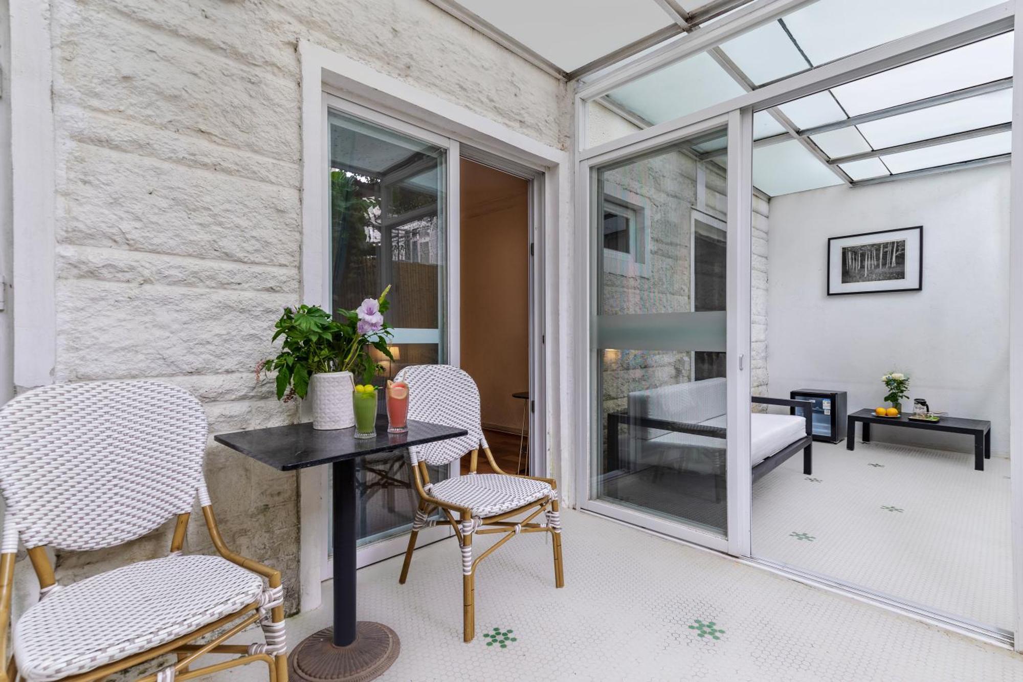 Shenzhen No'6 Garden Villa --French Window With Garden View,Close To Sea World &Shekou Ferry Port &K11 Ecoast &Subway Nearby ,Offer Western Food And Coffee &English Speaking With Tour Services מראה חיצוני תמונה